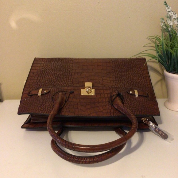 Complete  Brown Set(Handbag/Wallet) NWT. - Picture 8 of 13